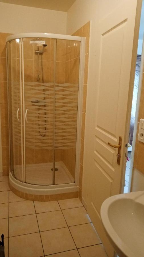 Chambre D'Elisabeth A La Ferme Montépilloy Zewnętrze zdjęcie